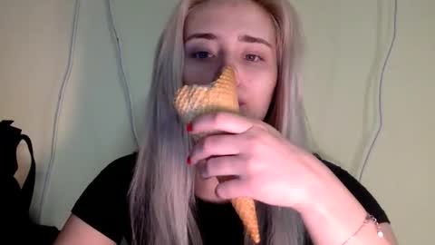 musescorner online show from February 8, 10:30 am