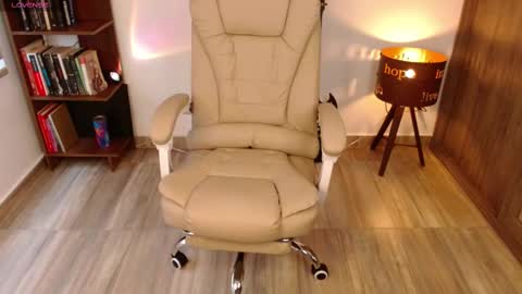 VALENTINA Luna  online show from February 21, 1:33 pm