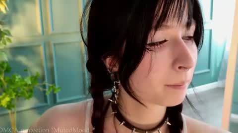 Tess online show from June 25, 12:29 pm