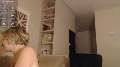 Hannah  welcome  online show from January 25, 3:36 pm