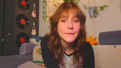 Snapshot of my_parisss chatting on January 3, 5:53 pm PARIS online show from January 3, 5:53 pm