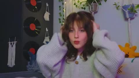 Snapshot of my_parisss chatting on December 23, 3:01 pm PARIS online show from December 23, 3:01 pm