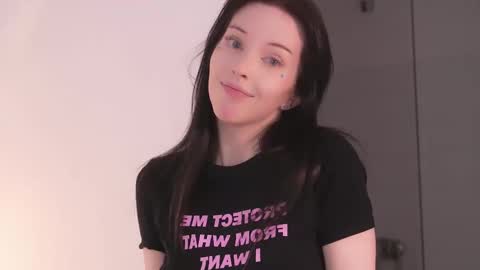 STELLA online show from December 2, 7:38 pm