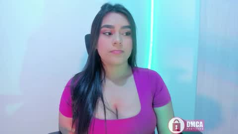 Snapshot of mypretty_isabella chatting on October 13, 11:51 pm Bella online show from October 13, 11:51 pm