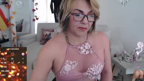 Myrna Sessions online show from January 18, 6:43 pm