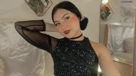 naamah_b online show from November 19, 3:12 pm