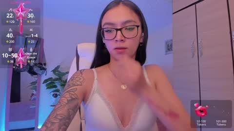 Snapshot of naath_ chatting on January 8, 1:00 am anny online show from January 8, 1:00 am