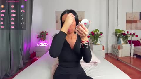 Nadia online show from March 3, 3:59 pm