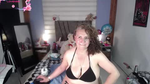 nadia_84 online show from July 28, 6:42 pm