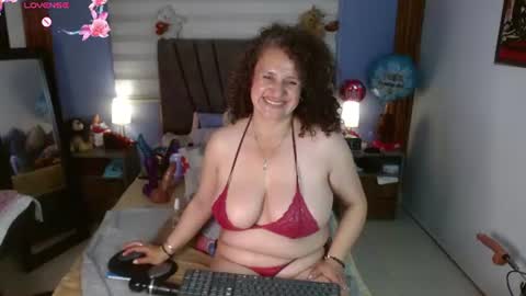 nadia_84 online show from June 22, 7:22 pm