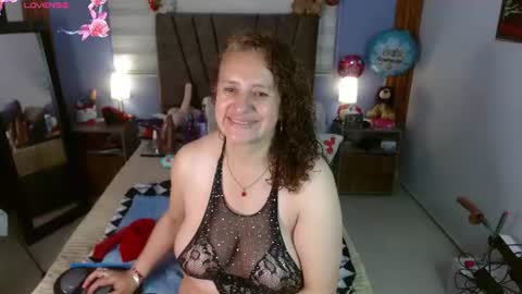 nadia_84 online show from July 13, 12:28 pm