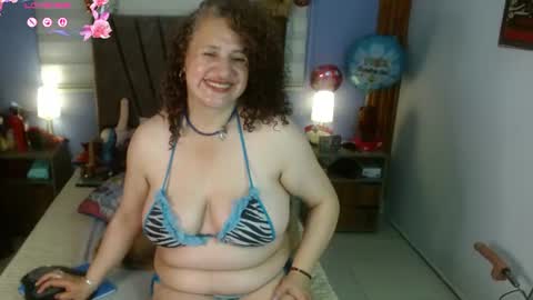 nadia_84 online show from July 5, 1:28 pm