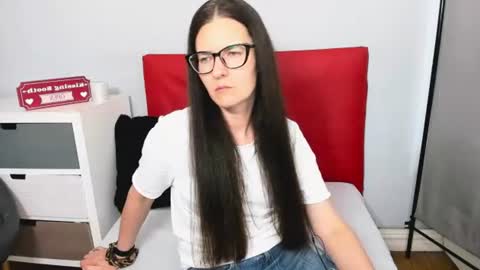 nadiatrue online show from July 28, 5:13 pm