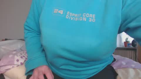 Nadine online show from December 25, 3:17 pm