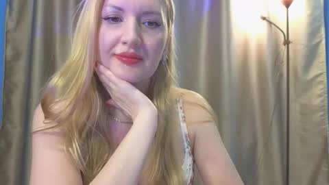 nadinna999 online show from January 17, 12:01 pm