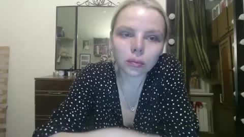 nadyagt online show from May 19, 6:48 pm
