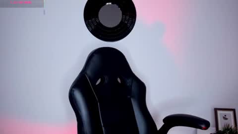 naff_eratu online show from June 21, 8:57 pm