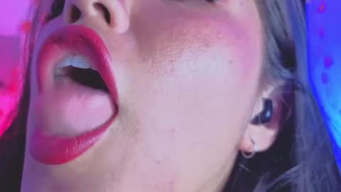 Nahara Soler online show from July 25, 9:55 pm