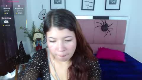 nahomi_f_w online show from October 20, 1:47 pm