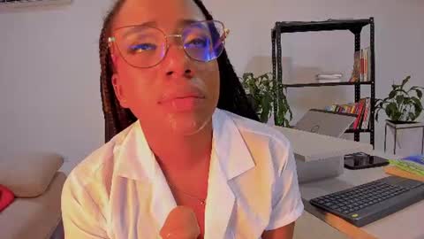 Nahomi online show from August 1, 9:06 pm