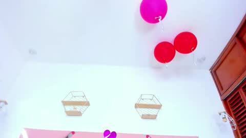 Nahomy online show from February 14, 8:44 pm