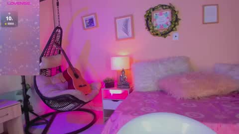 Snapshot of nalia_adams chatting on March 5, 12:44 pm Nalia Adams online show from March 5, 12:44 pm