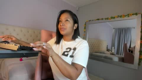 Snapshot of nami_sam chatting on December 29, 1:49 pm nami_sam online show from December 29, 1:49 pm