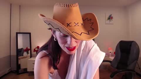 Snapshot of namisunny chatting on January 22, 2:37 am nami online show from January 22, 2:37 am