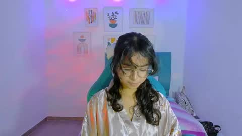 Snapshot of nanami_owo chatting on October 6, 3:23 am nanami_owo online show from October 6, 3:23 am