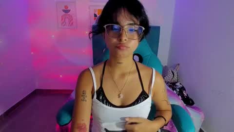 Snapshot of nanami_owo chatting on October 15, 4:26 am nanami_owo online show from October 15, 4:26 am