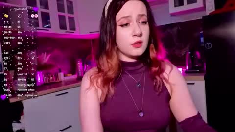 Nana online show from March 18, 2:22 pm