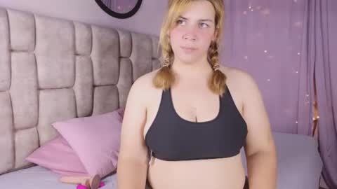 nanymatrioska online show from June 24, 12:15 pm
