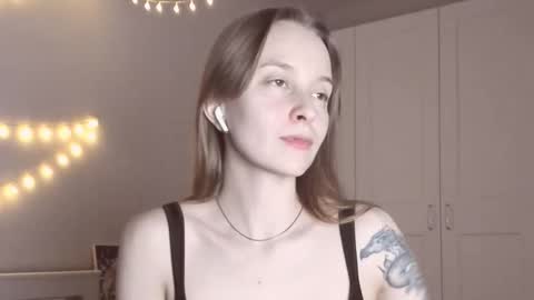 Naomi online show from February 18, 8:30 pm