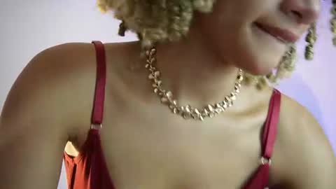 naomidawson online show from June 25, 4:23 am