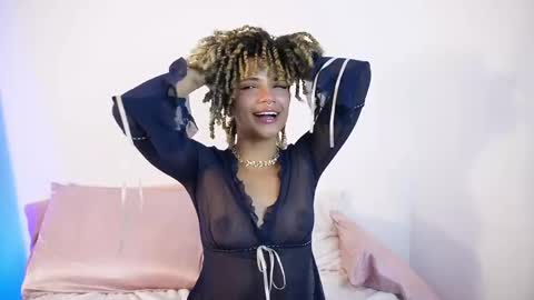 naomidawson online show from May 27, 1:57 am