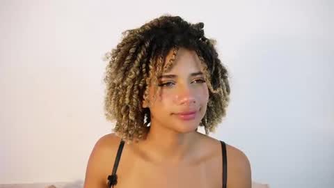 naomidawson online show from July 31, 1:50 am