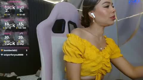 Naomis online show from June 20, 2:09 pm