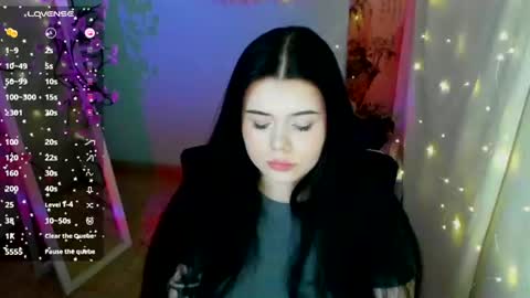 Naomi online show from July 5, 6:08 am