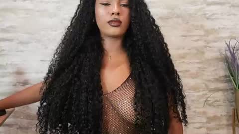 Naomi     online show from July 25, 6:20 am