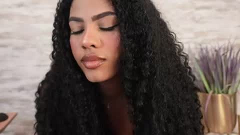 Naomi     online show from July 17, 5:01 am