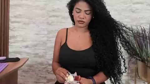 Naomi     online show from July 22, 5:52 am