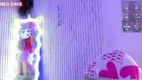 Naomy  online show from June 25, 5:12 am