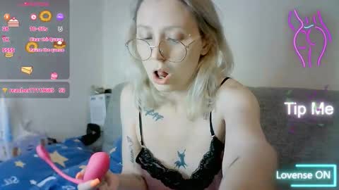 NaozuQAce online show from October 29, 7:05 pm