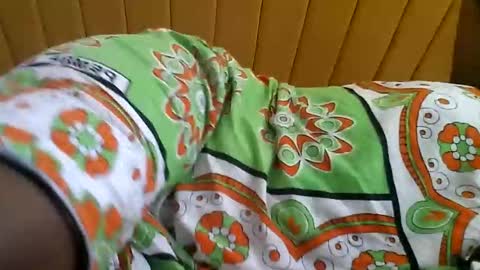 Snapshot of nastiestmomplay chatting on October 24, 6:42 am Sweet Ella online show from October 24, 6:42 am