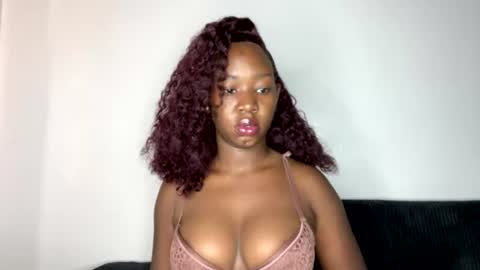 Tessy online show from June 21, 8:29 am