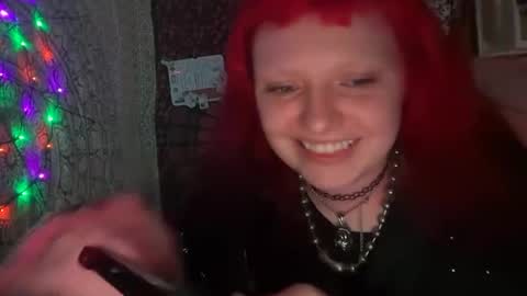 Snapshot of nastynecronancy chatting on December 22, 4:06 pm online show from December 22, 4:06 pm