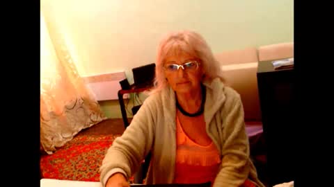 natali online show from October 17, 7:33 am