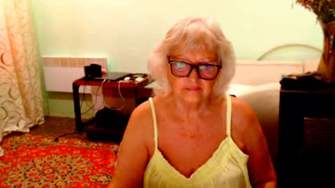 natali online show from June 14, 7:09 am