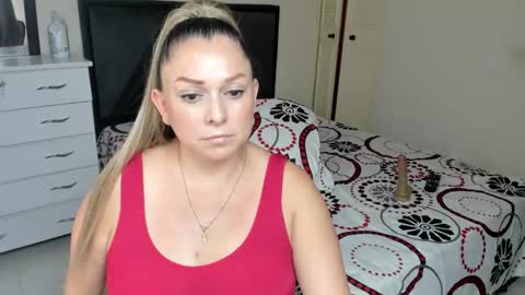 natalia5560 online show from December 4, 8:31 pm