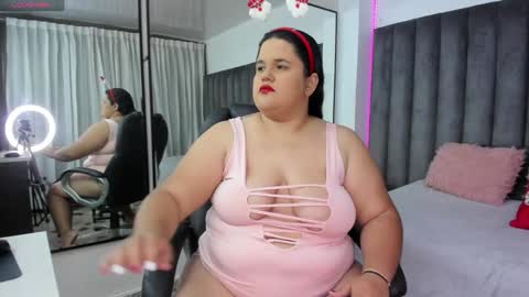 Snapshot of natalia_curvy1 chatting on December 24, 12:22 pm Nathalia online show from December 24, 12:22 pm